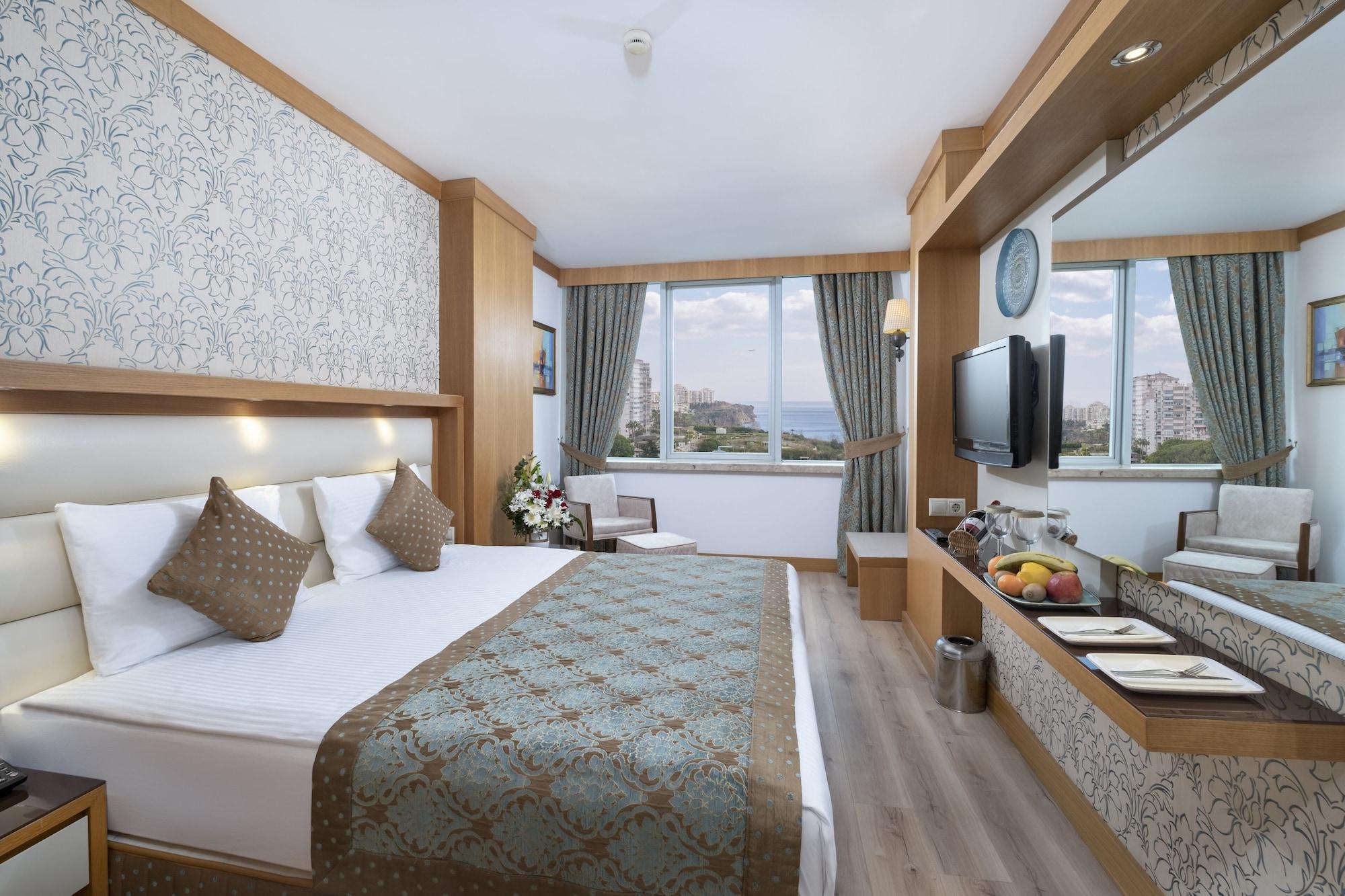 Oz Hotels Antalya Resort & Spa Adult Only 16 Exterior photo A room at the hotel