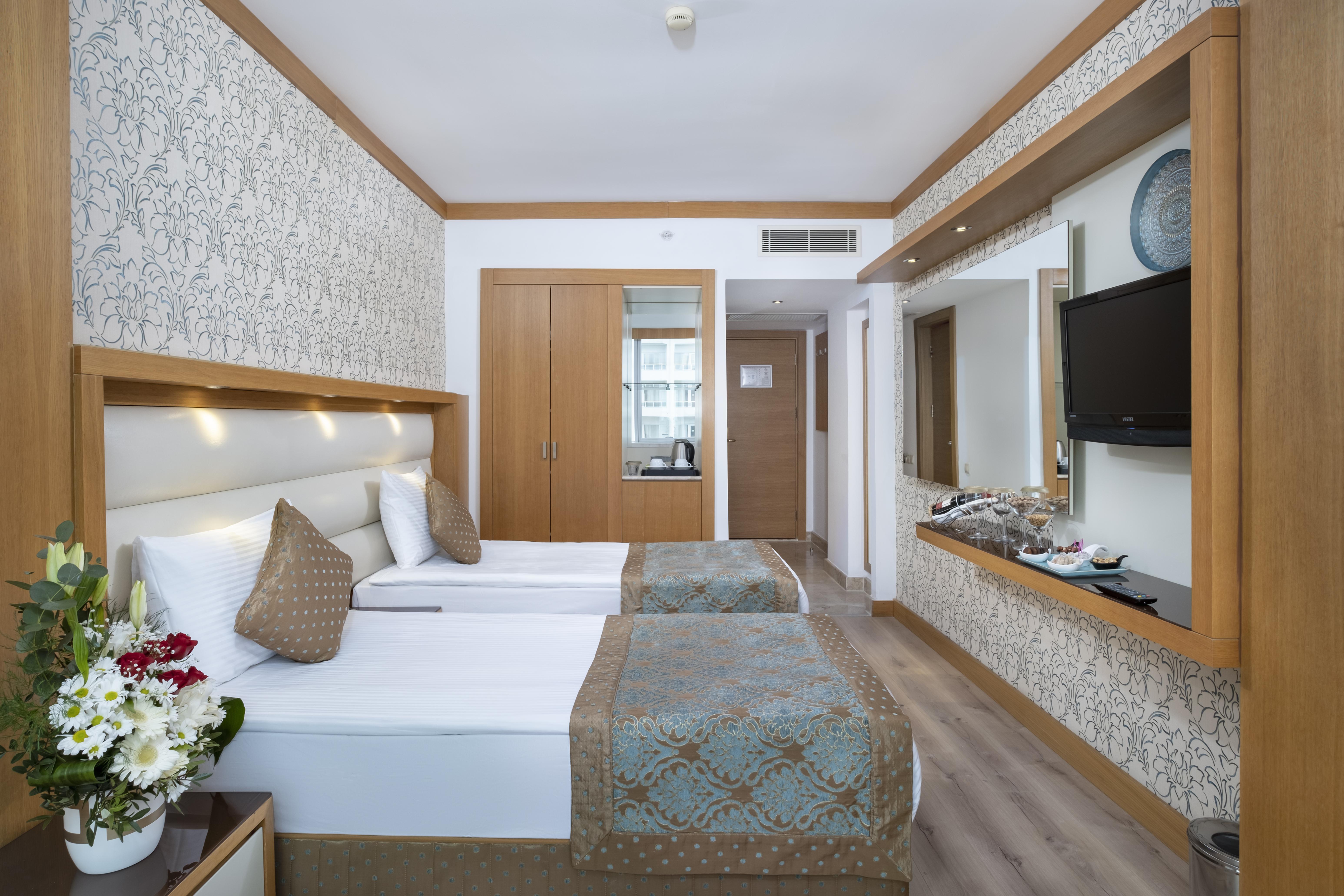 Oz Hotels Antalya Resort & Spa Adult Only 16 Exterior photo A room at the hotel