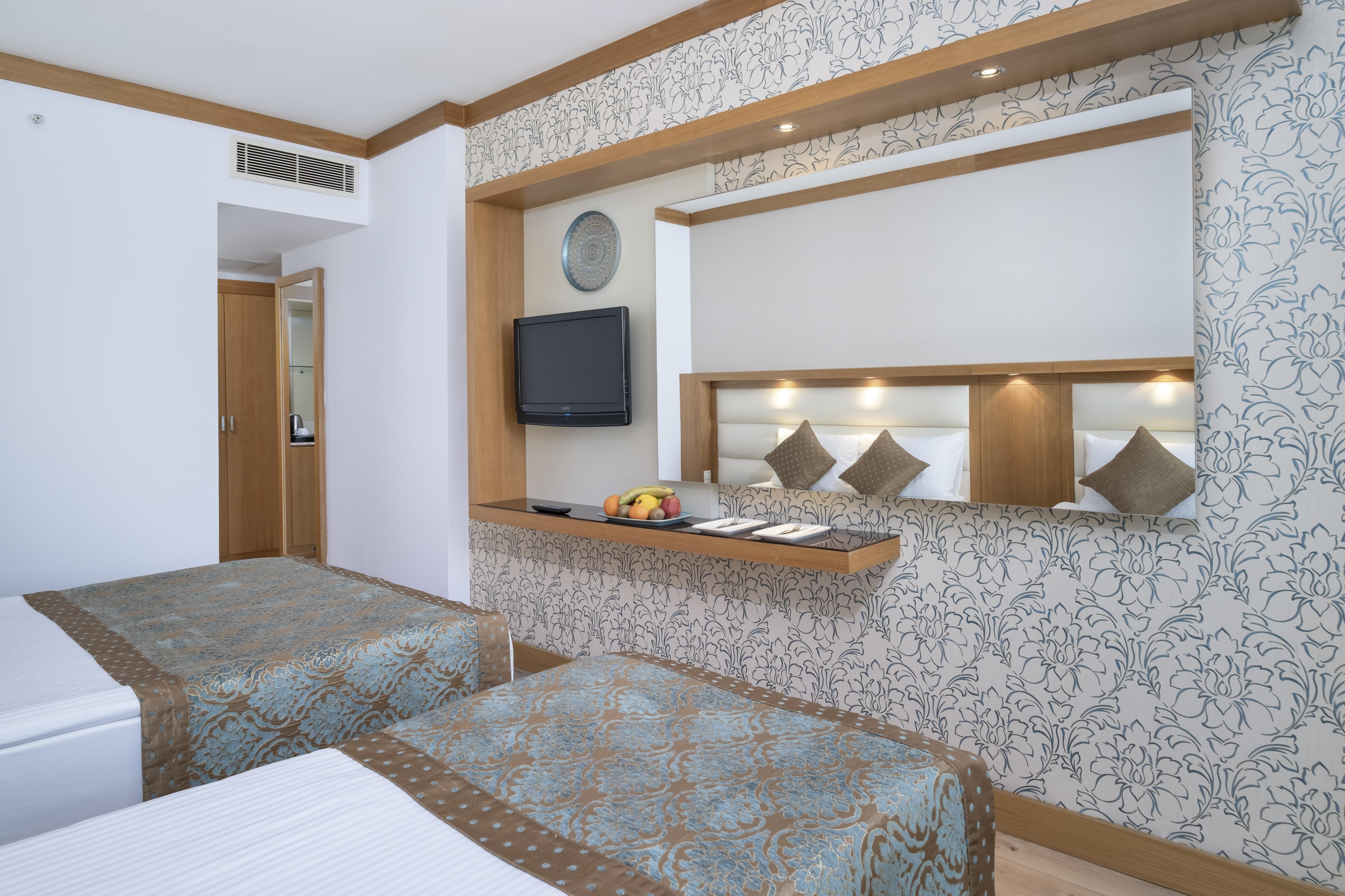 Oz Hotels Antalya Resort & Spa Adult Only 16 Exterior photo A room at the hotel