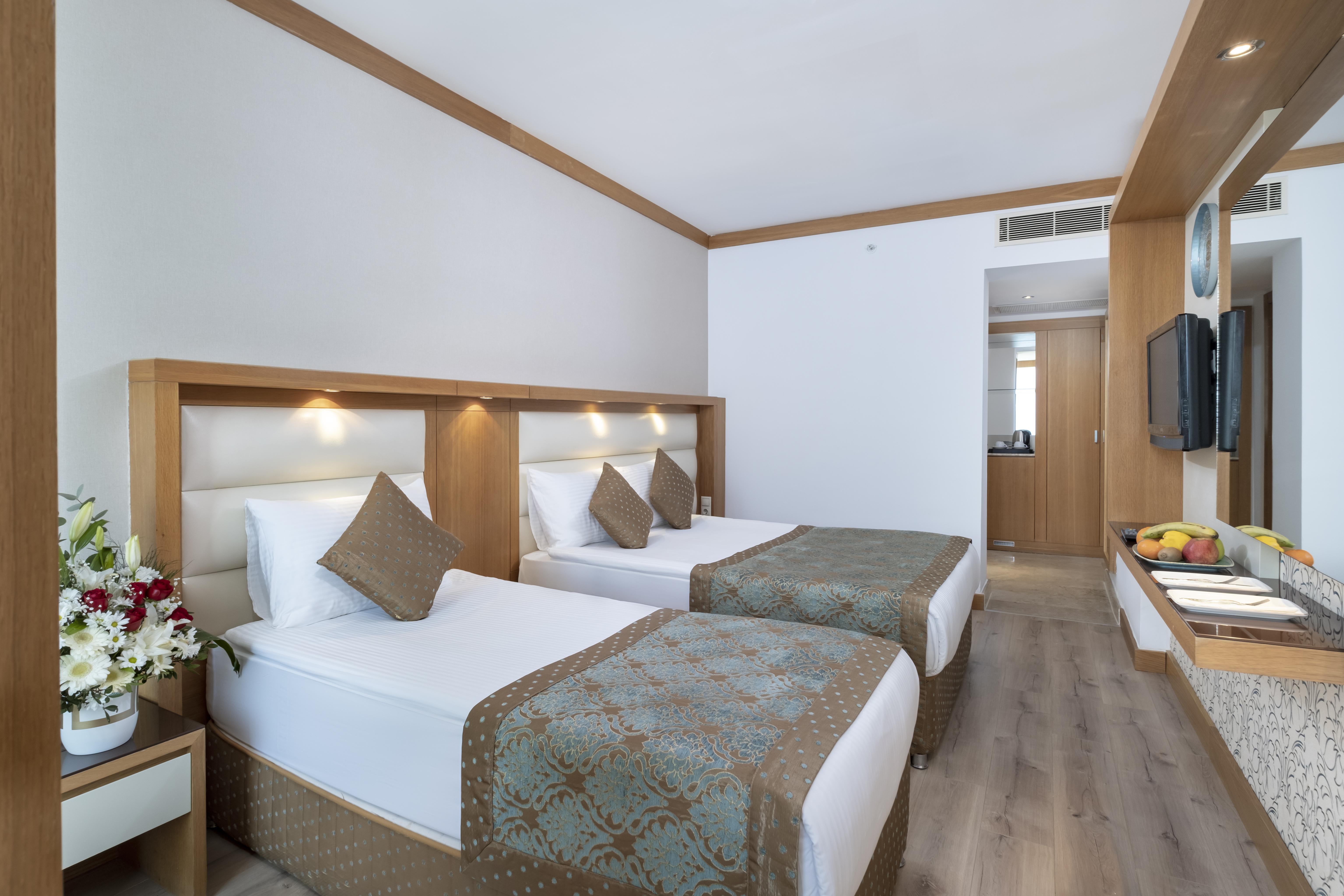 Oz Hotels Antalya Resort & Spa Adult Only 16 Exterior photo A room at the hotel