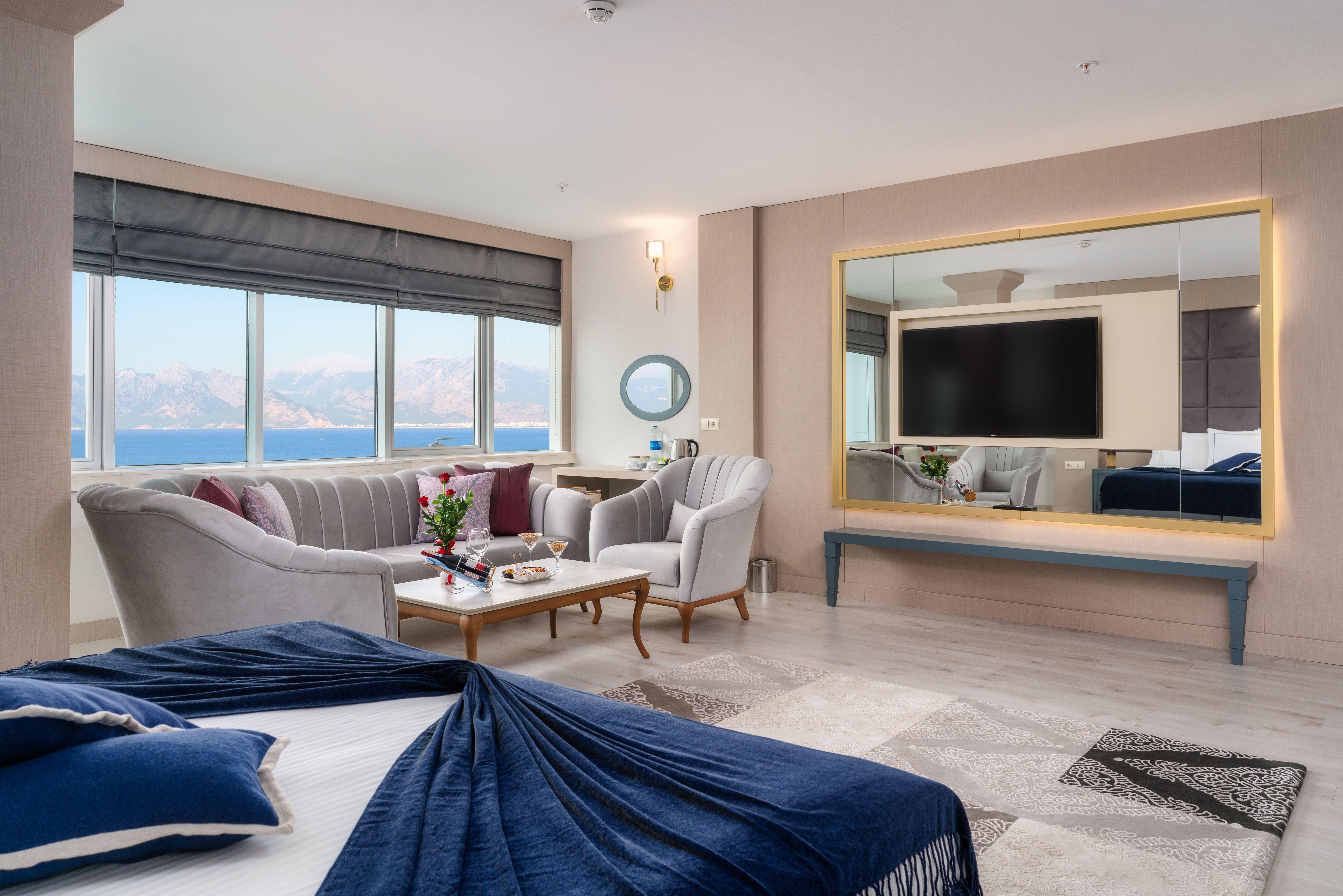 Oz Hotels Antalya Resort & Spa Adult Only 16 Exterior photo Suite at the hotel